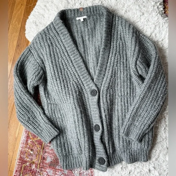 LUNYA Chunky Wool Cardigan in Serene Gray size xs/s - Picture 7 of 11